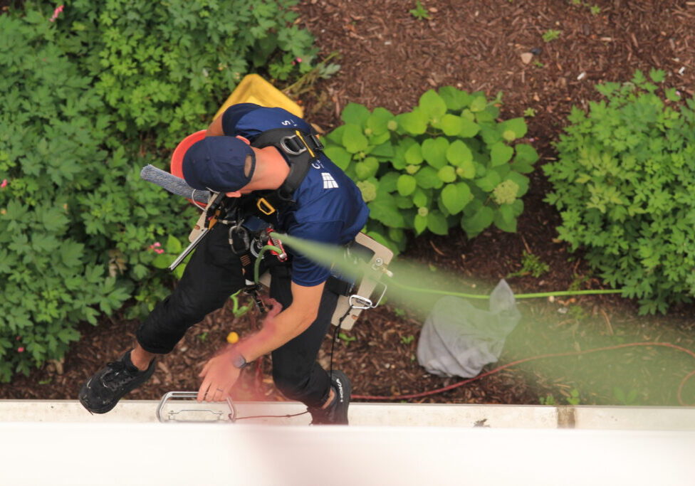 technician using harness